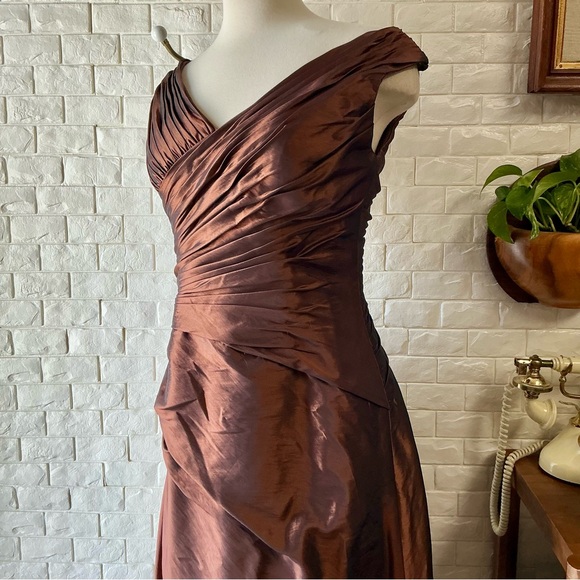 Symphony of Venus Liquid Metallic Copper Ornately Ruched Gathered Bodice Gown - Picture 4 of 17